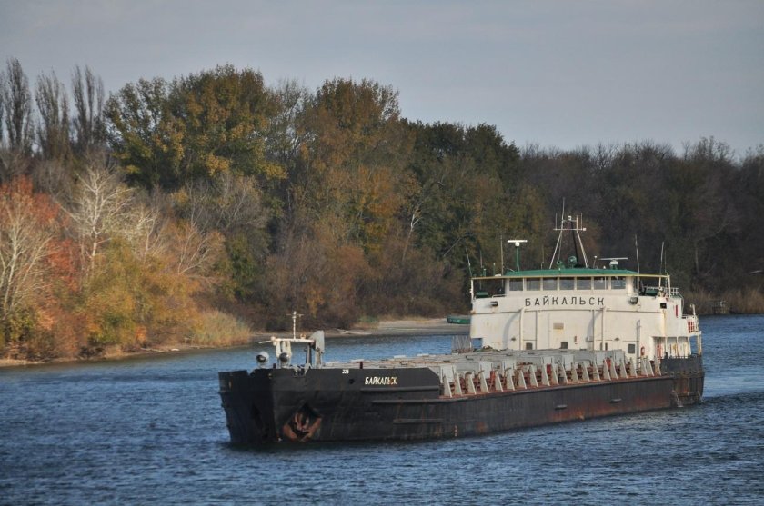 Судно Байкальск