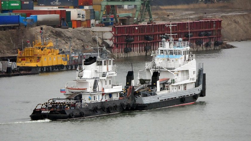 Буксир толкач 908