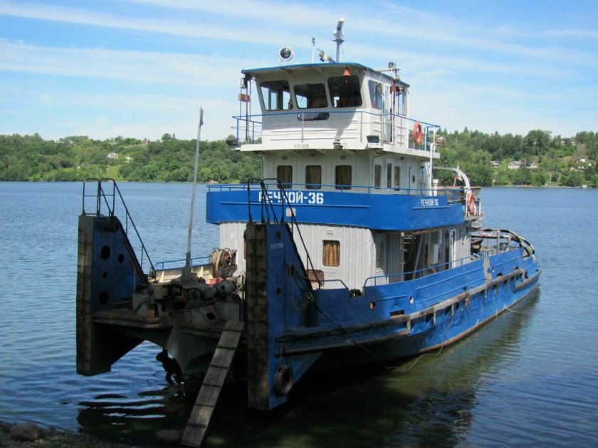 Буксир толкач 908