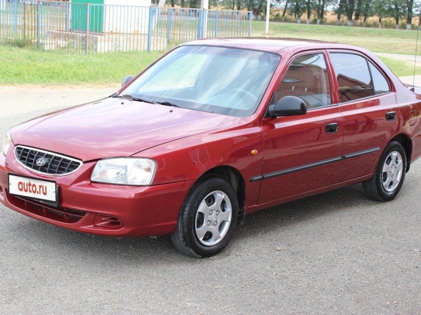 Hyundai Accent 2005 красный
