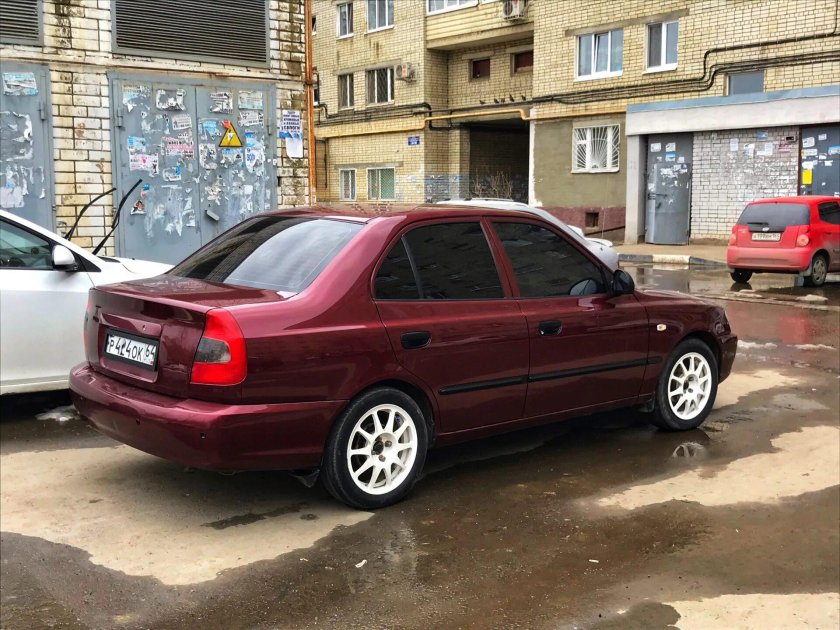 Хендай акцент r 15