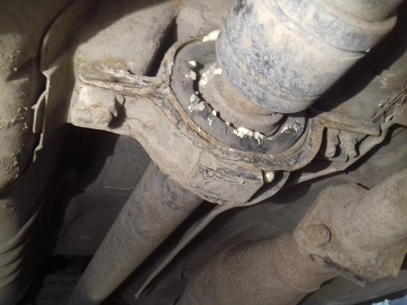 Подвесной кардана Nissan x-Trail t31