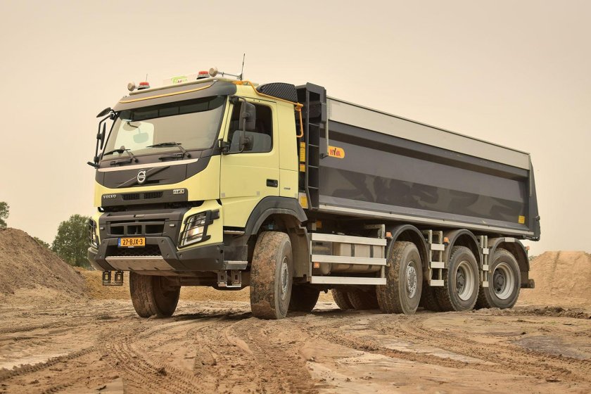 Вольво FMX 8x8