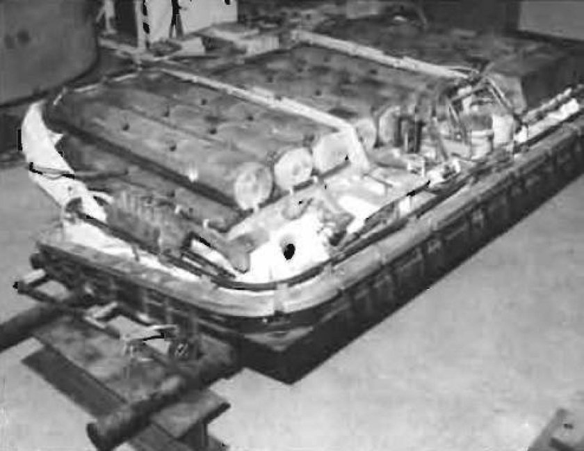 Автомат заряжания MBT-70