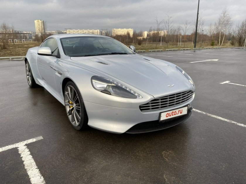 Aston martin virage