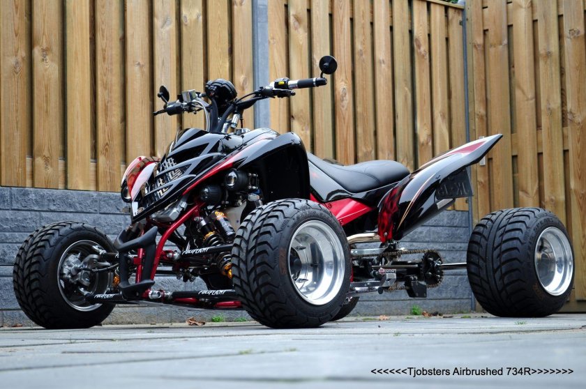 Квадроцикл Yamaha Raptor 700