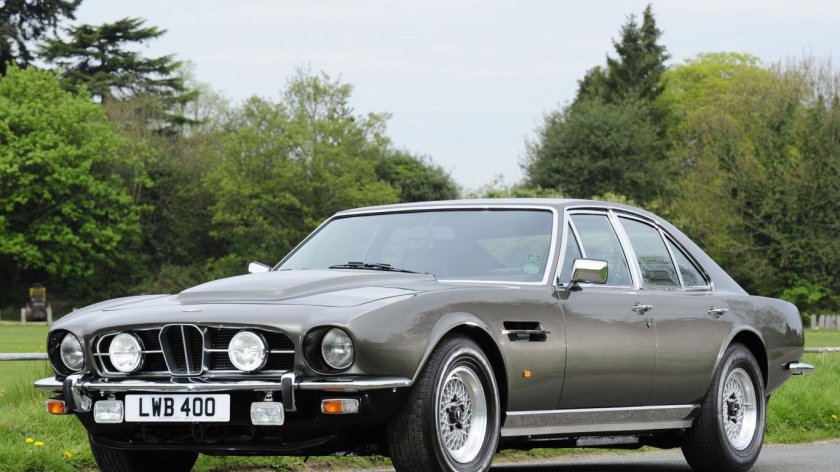 Астон мартин лагонда 1976