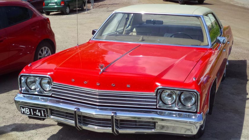 Додж Монако 1974