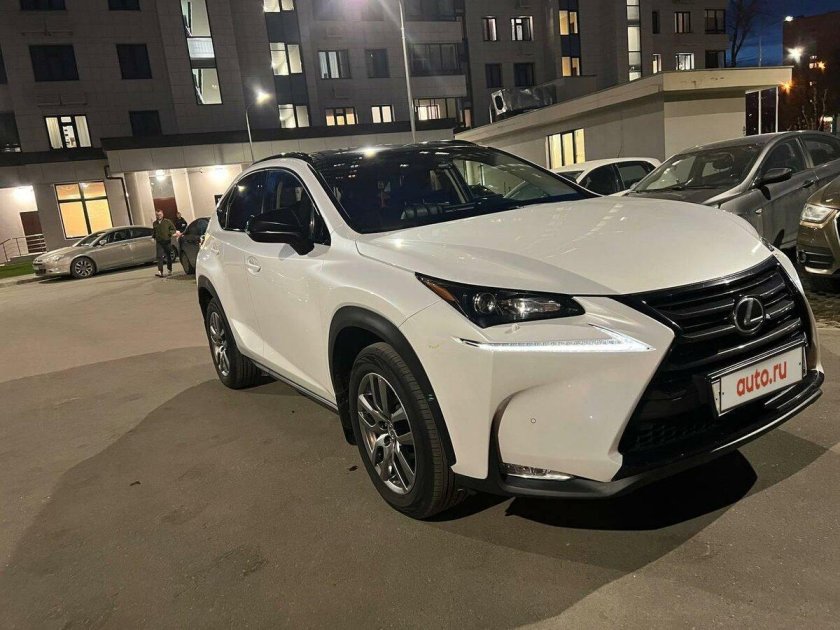 Лексус нх 200 2017