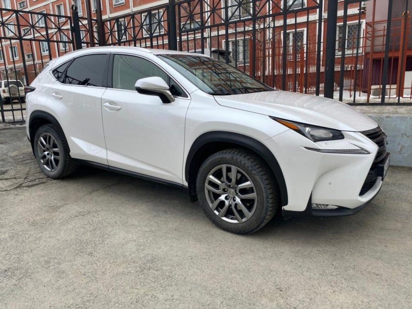Lexus nx 300 2020