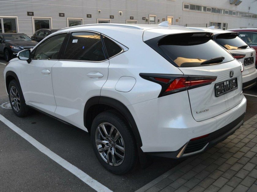 Лексус NX 200 2018