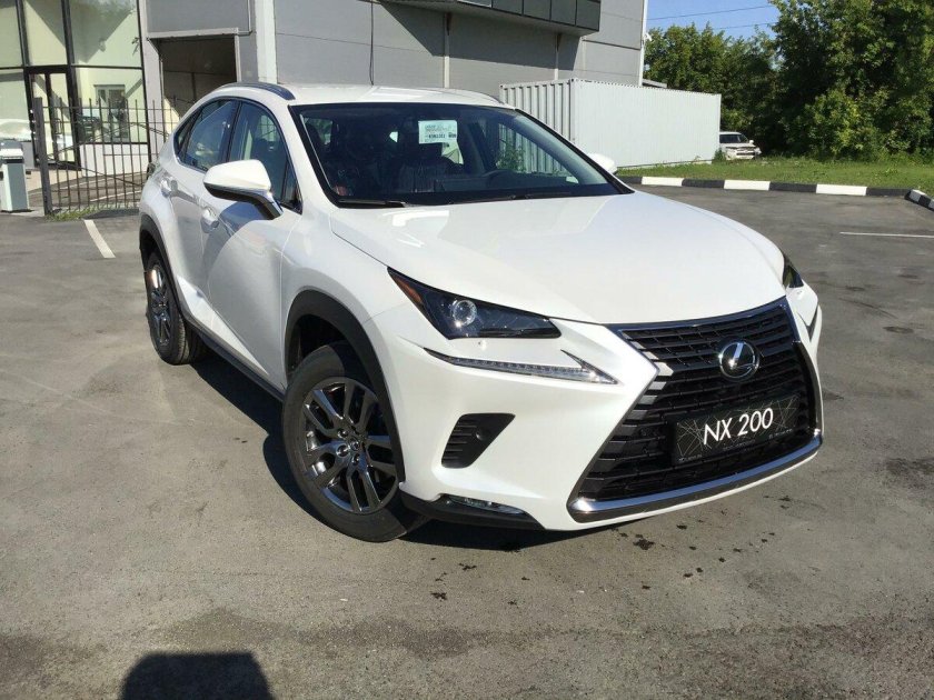 Лексус нх200 белый