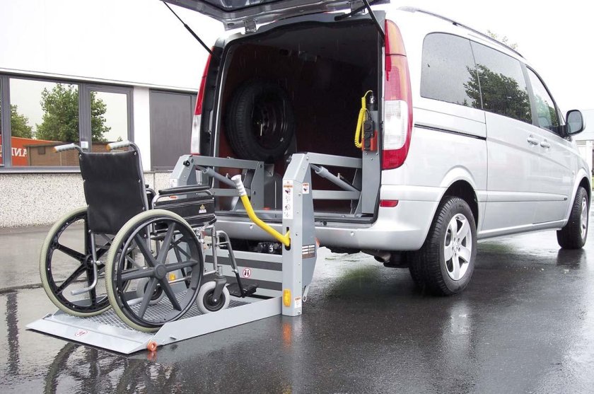 Ларгус с аппарелью для инвалидов