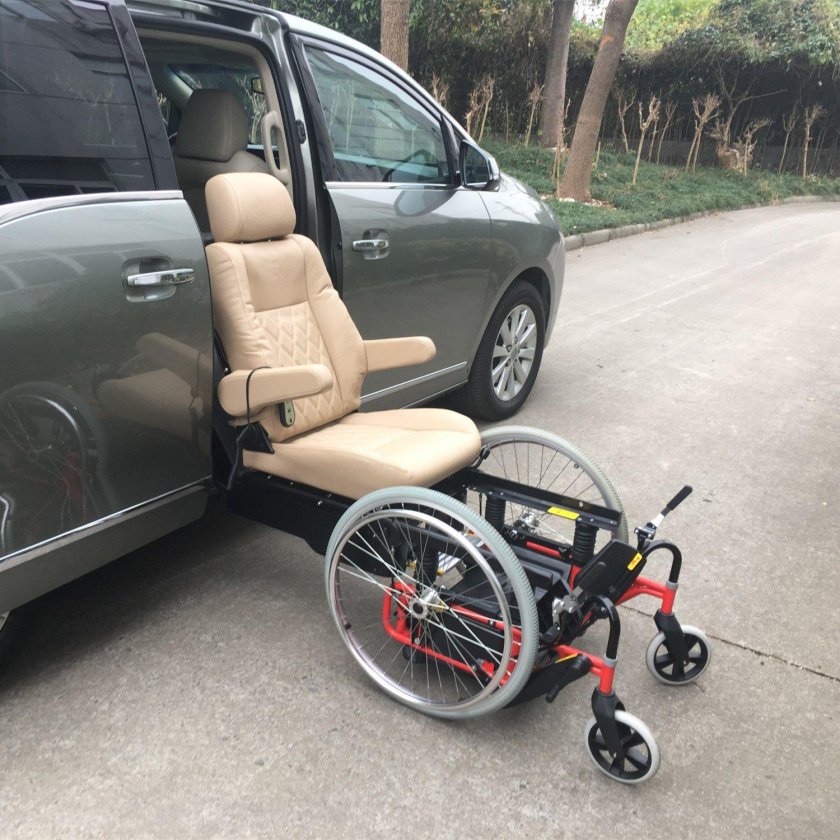 Toyota with wheelchair Lift 2012