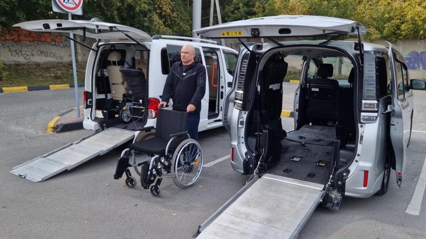 Nissan nv200 с пандусом