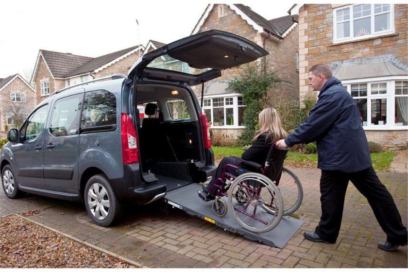 Берлинго для перевозки инвалидов колясочников