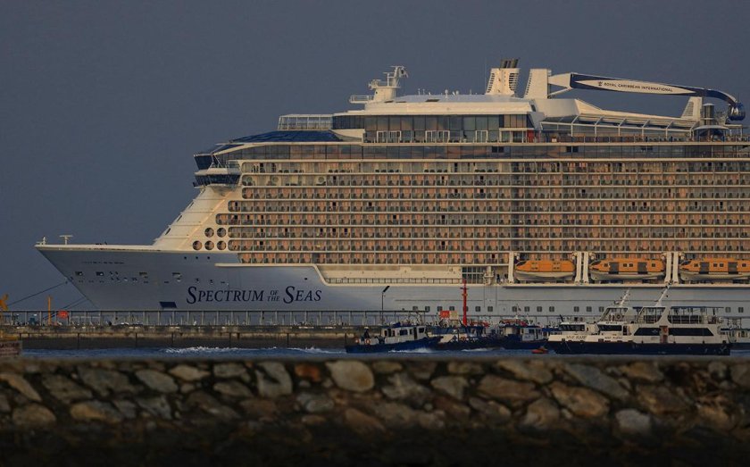 Spectrum of the seas