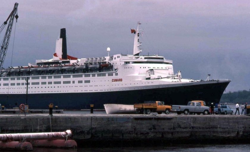 Лайнер куин элизабет 2