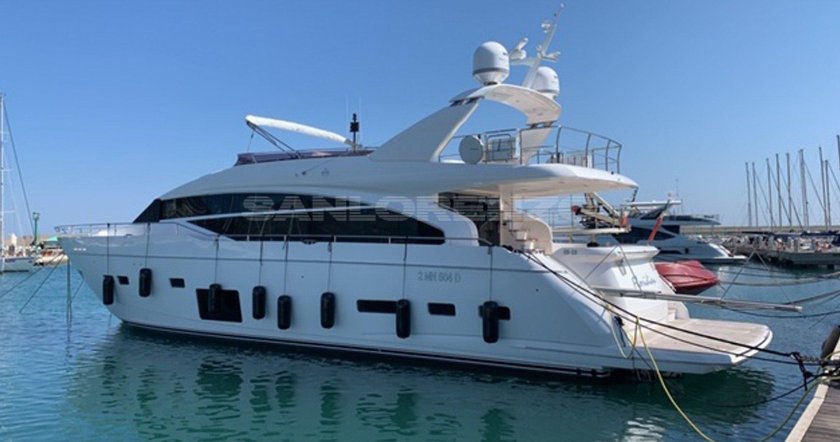 Роскошная яхта