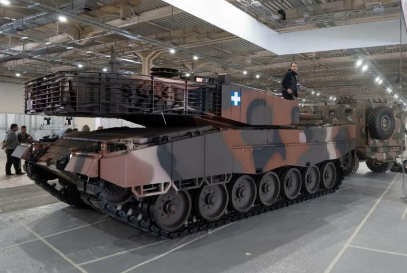 Леопард 2а4 с динамической защитой