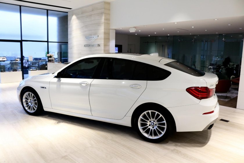BMW 550i XDRIVE Gran Turismo
