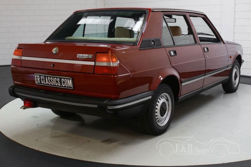 Alfa romeo 75 1985