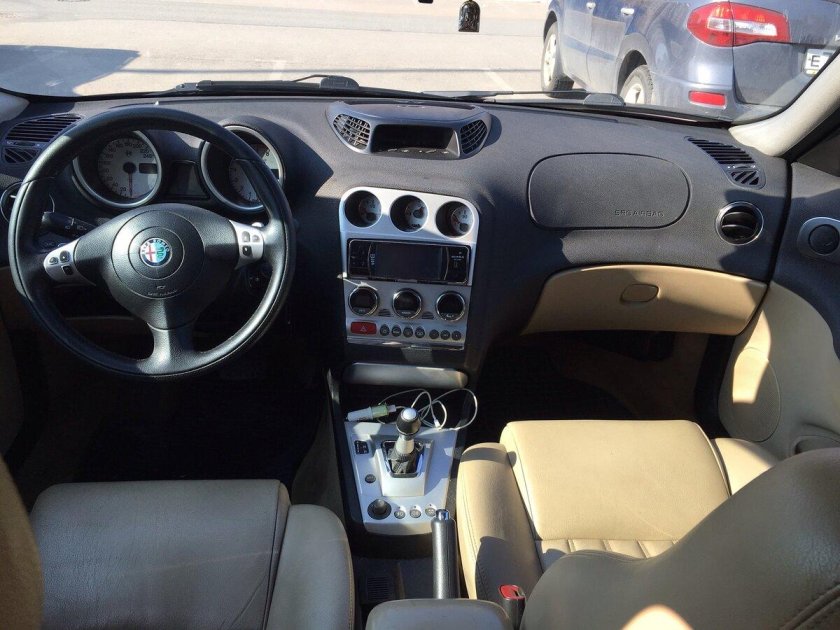 Штатная магнитола Альфа Ромео 156