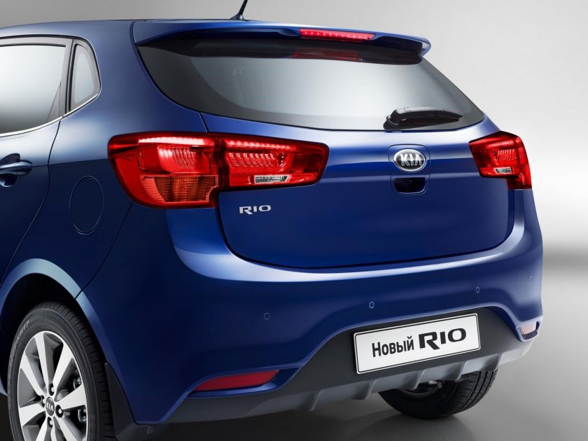 Kia Rio хэтчбек 2015