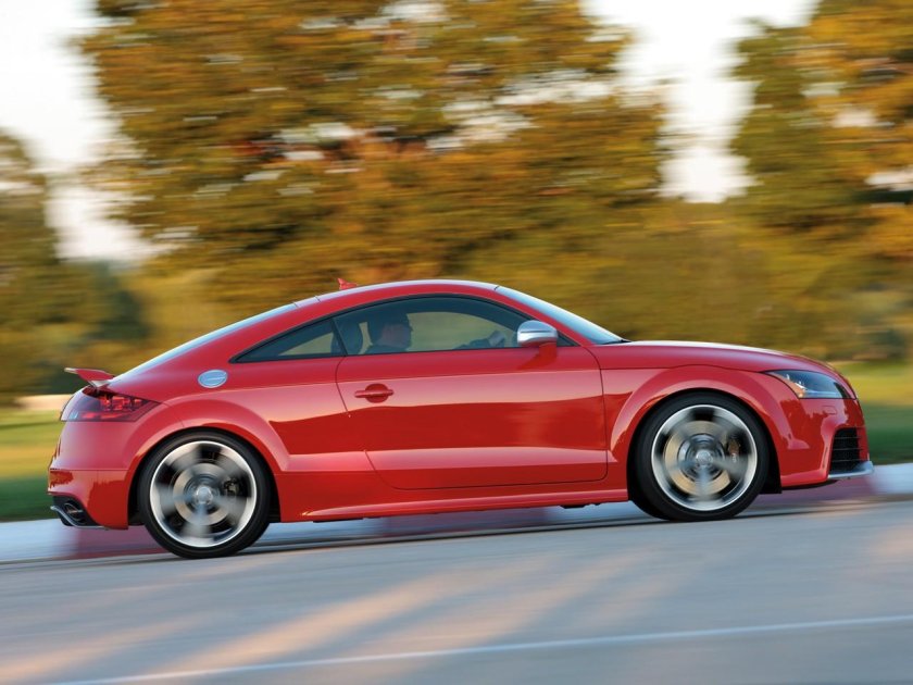 Audi tt rs coupe 2010