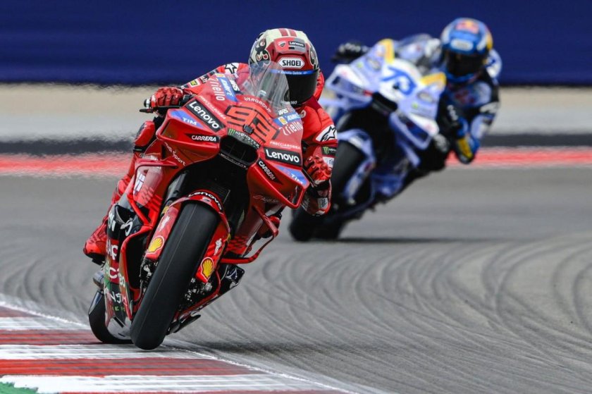 Гонка на мотоциклах