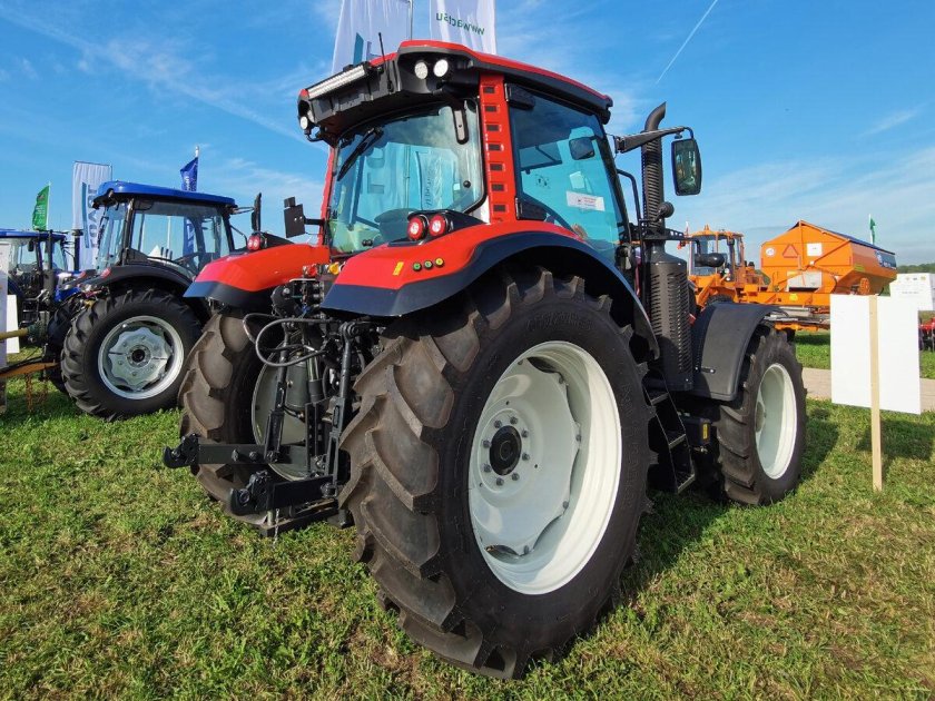 Basak трактор