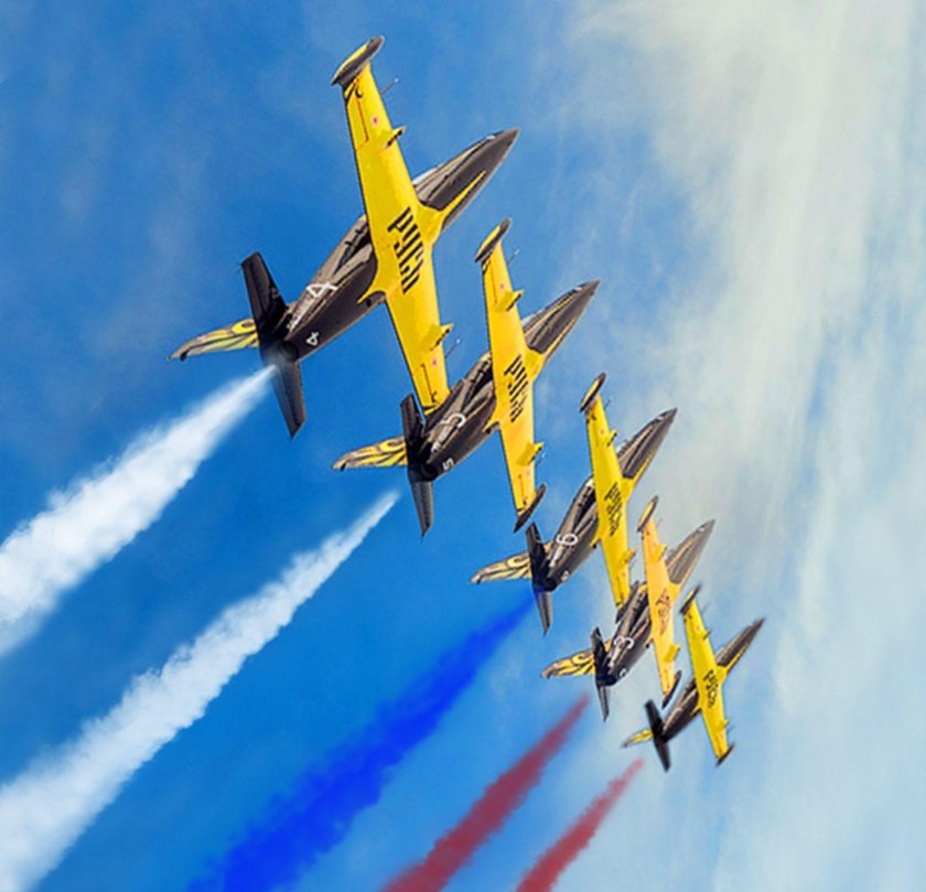 Пилотажная группа Русь самолеты