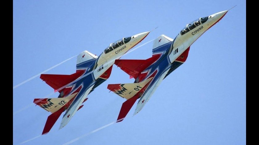 Миг-29 пилотажная группа Стрижи