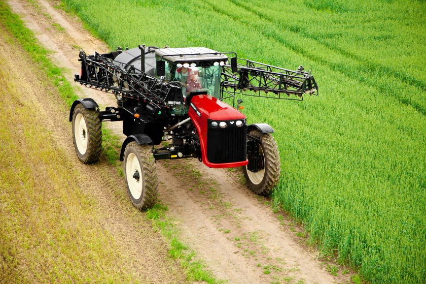 Опрыскиватель самоходный "versatile" sx275