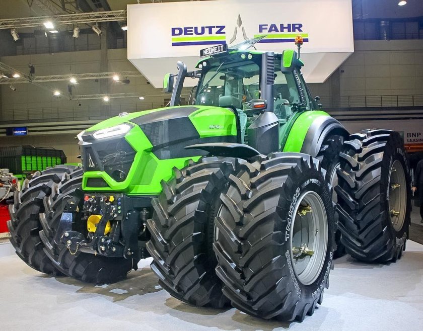 Трактор Deutz Fahr