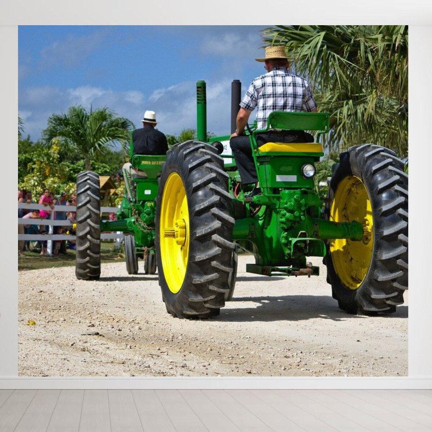 Трактор колесный