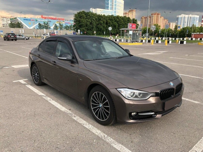 BMW f30 Brown