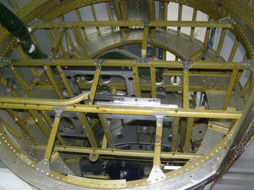 Кабина самолета