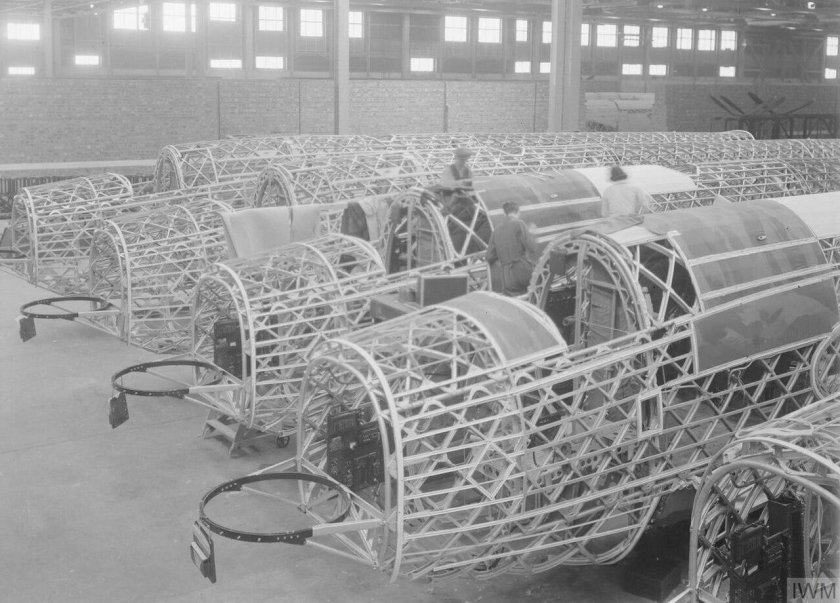 Виккерс Веллингтон бомбардировщик