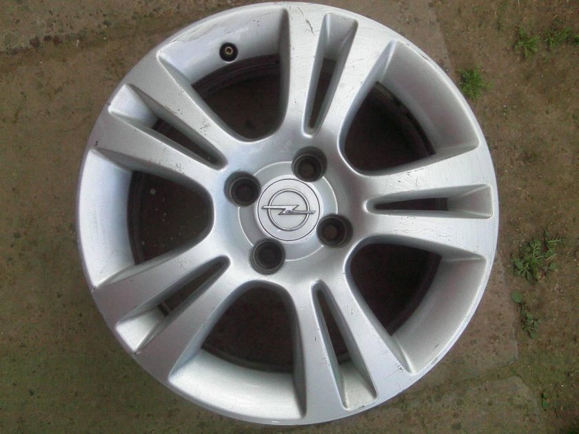 Диски Опель Корса r15