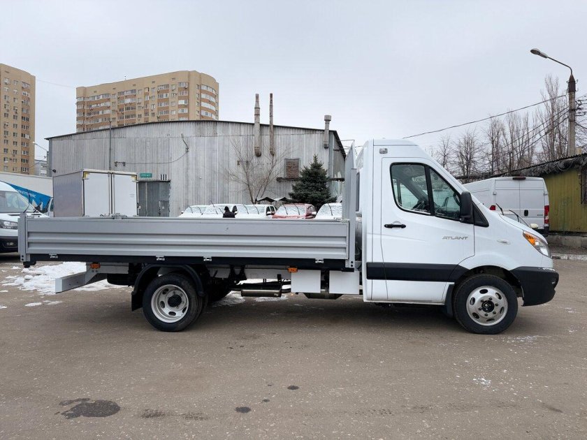 Мерседес спринтер грузовой бортовой