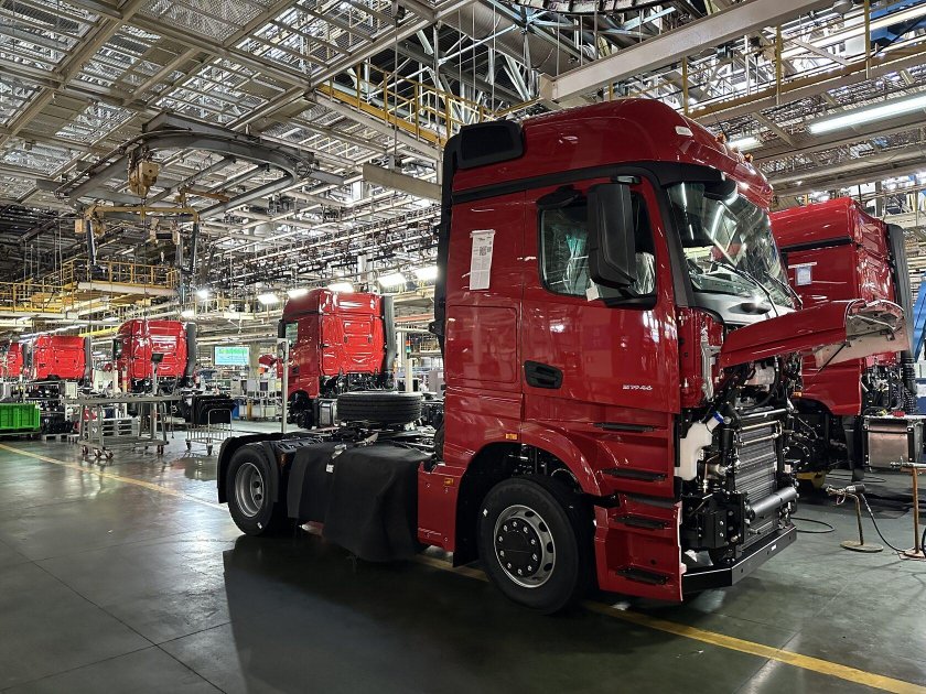 Мерседес бенц актрос 2018