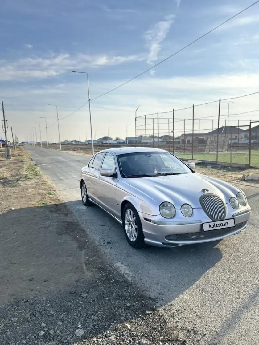 Jaguar s-type