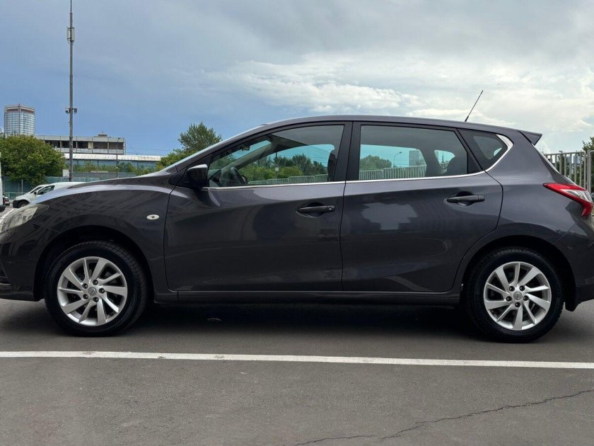 Ниссан тиида 2