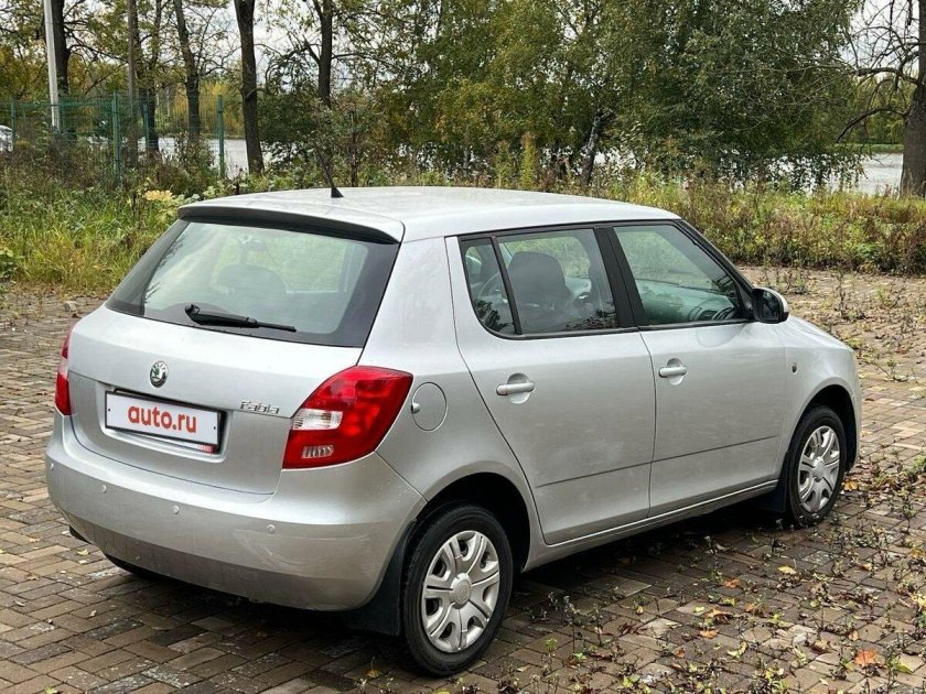 Шкода фабия 2012