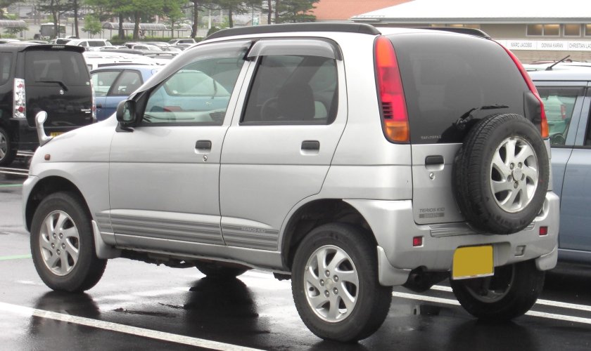 Дайхатсу Териос 2001