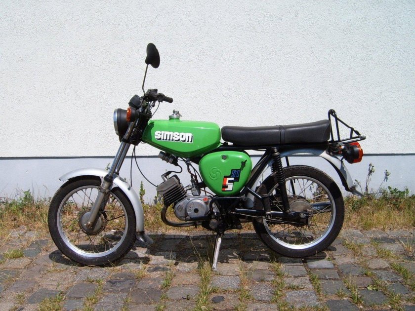 Мопед симсон sr1