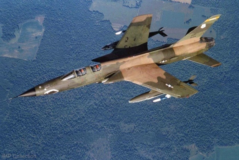 Ф-105 Тандерчиф