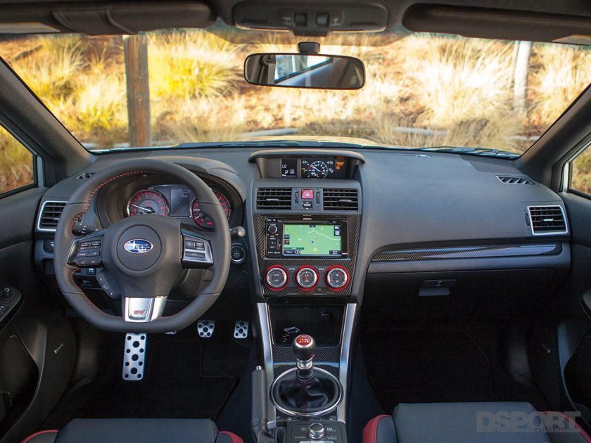 Subaru Impreza STI 2015 салон