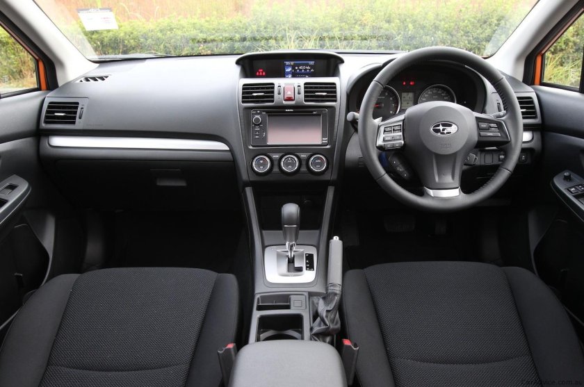 Subaru XV 2012 салон